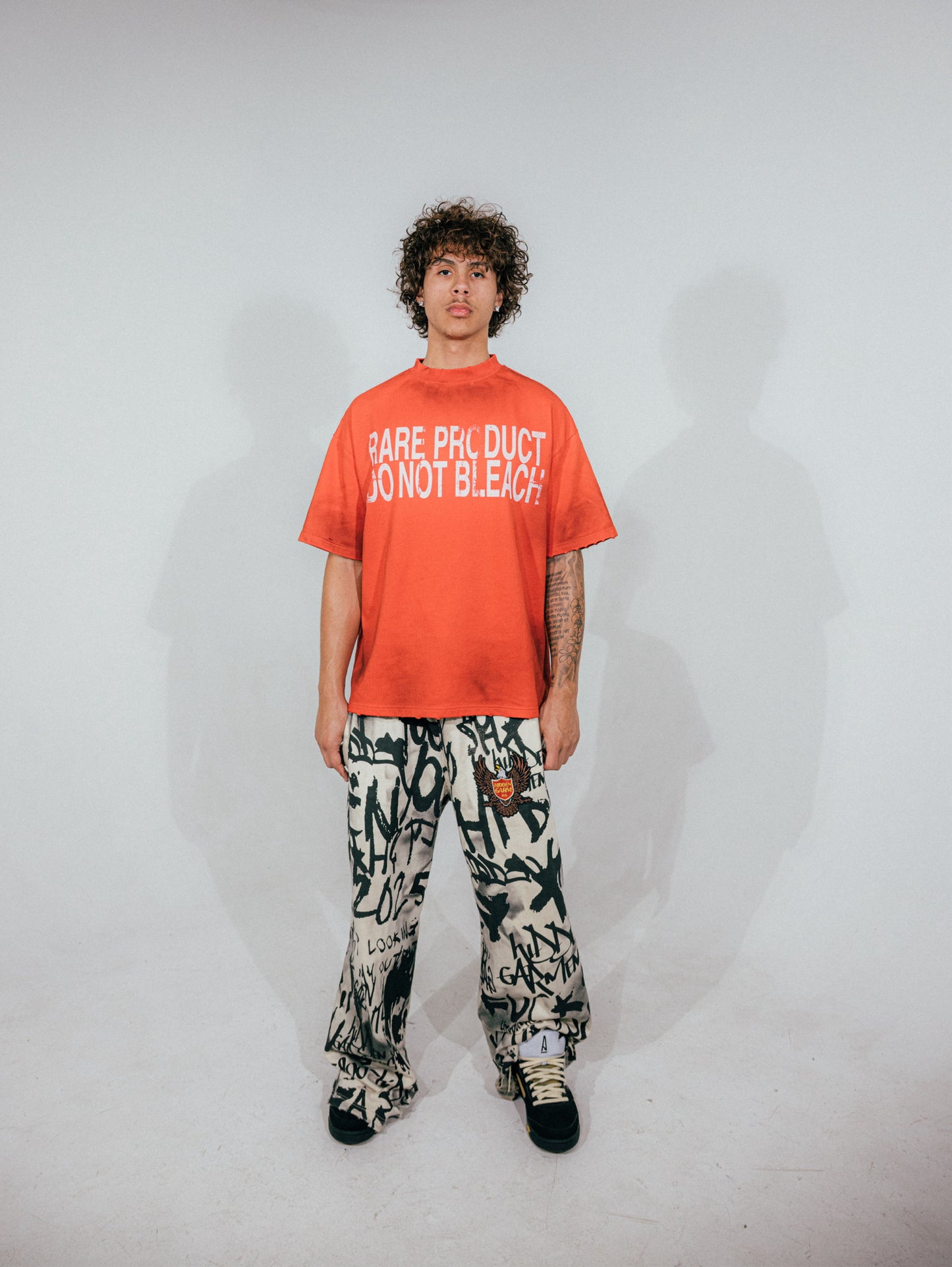 RED RARE PRODUCT T-SHIRT